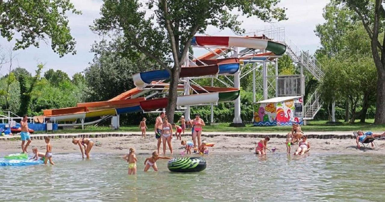 Holiday Home In Balatonfoeldvar 36529 Balatonfoldvar Exterior foto