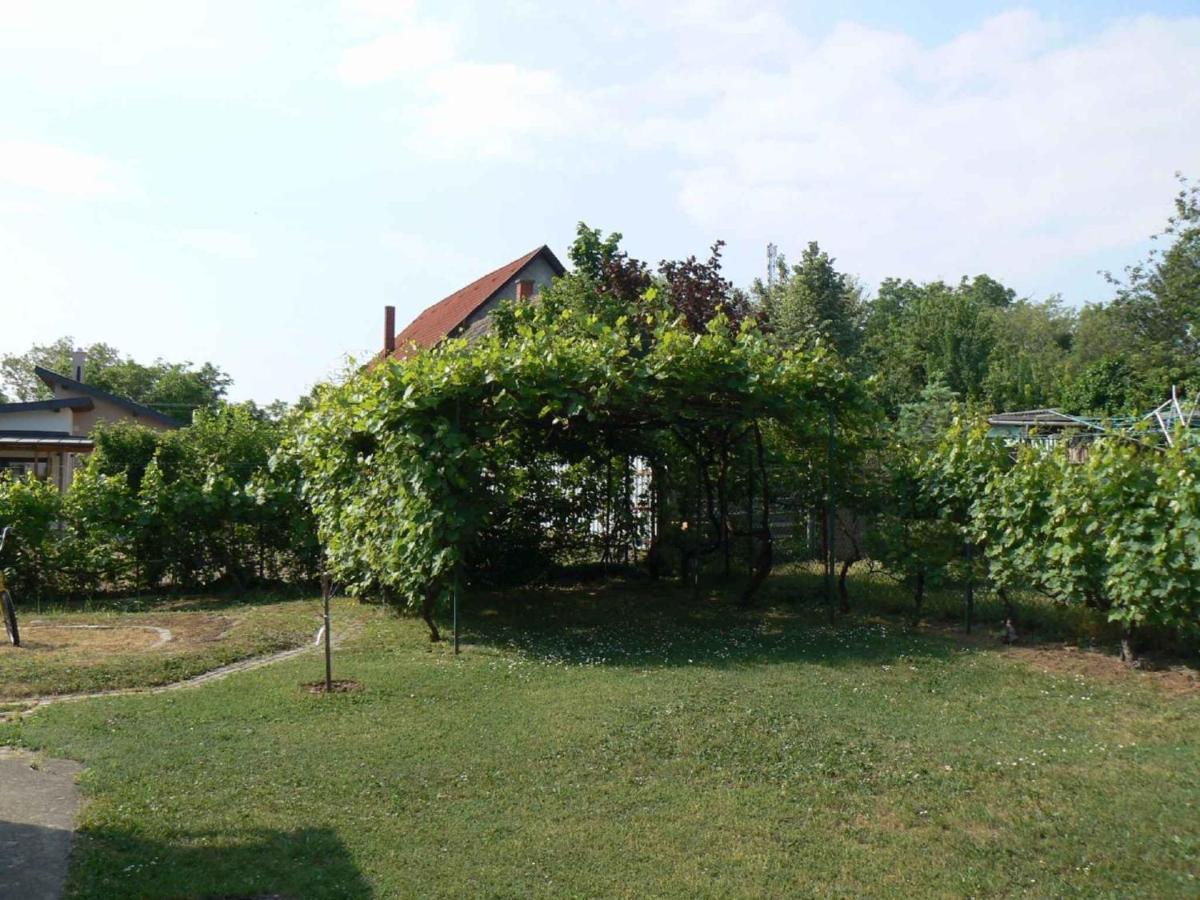 Holiday Home In Balatonfoeldvar 36529 Balatonfoldvar Exterior foto
