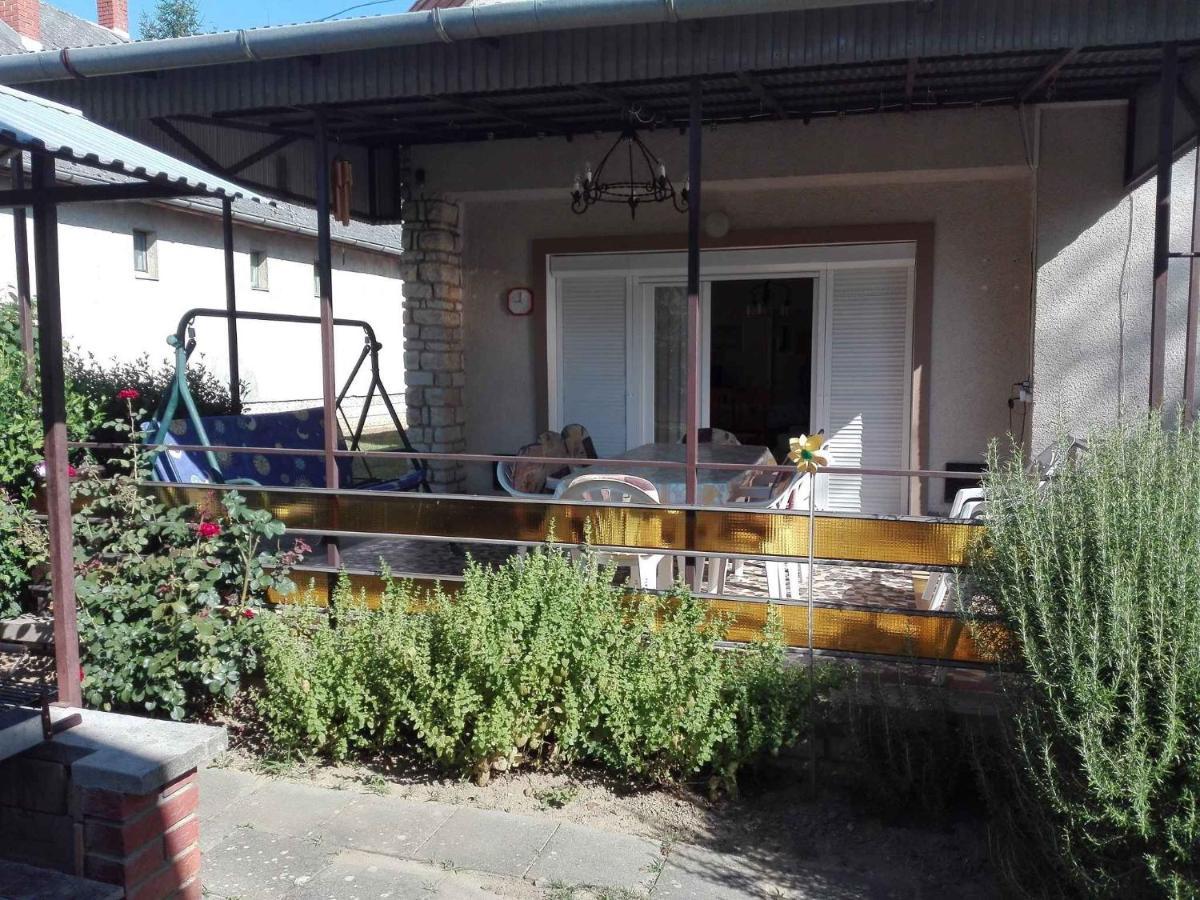 Holiday Home In Balatonfoeldvar 36529 Balatonfoldvar Exterior foto